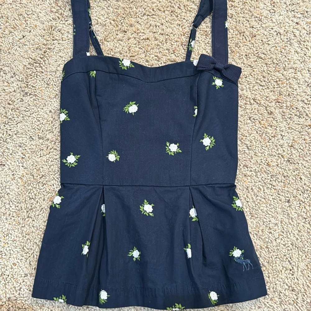 Abercrombie Kids XL Navy Floral Peplum top with adjustable straps